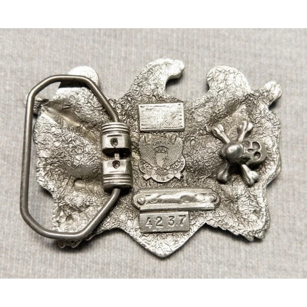 VINTAGE CHROME WARRIOR BIKER BELT BUCKLE EAGLE‎ FLAG AND CROSSED SWORDS RESIN